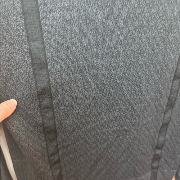 Under Armour women’s Dark Gray pullover - Picture 3 of 5